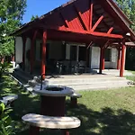 Holiday home Tieffapartmanhaz