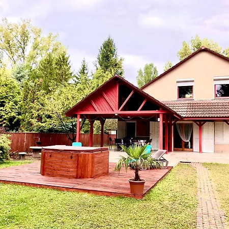 Tieffapartmanhaz Balatonszarszo