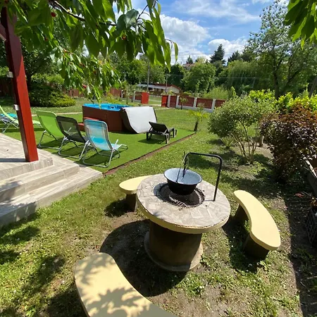 Tieffapartmanhaz Hébergement de vacances *