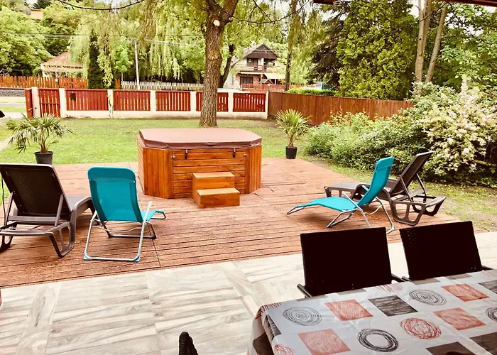 Casa vacanze Tieffapartmanház Balatonszarszo