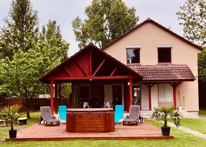 Tieffapartmanház Casa vacanze *
