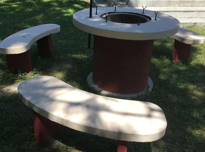 Casa vacanze Tieffapartmanház Balatonszarszo